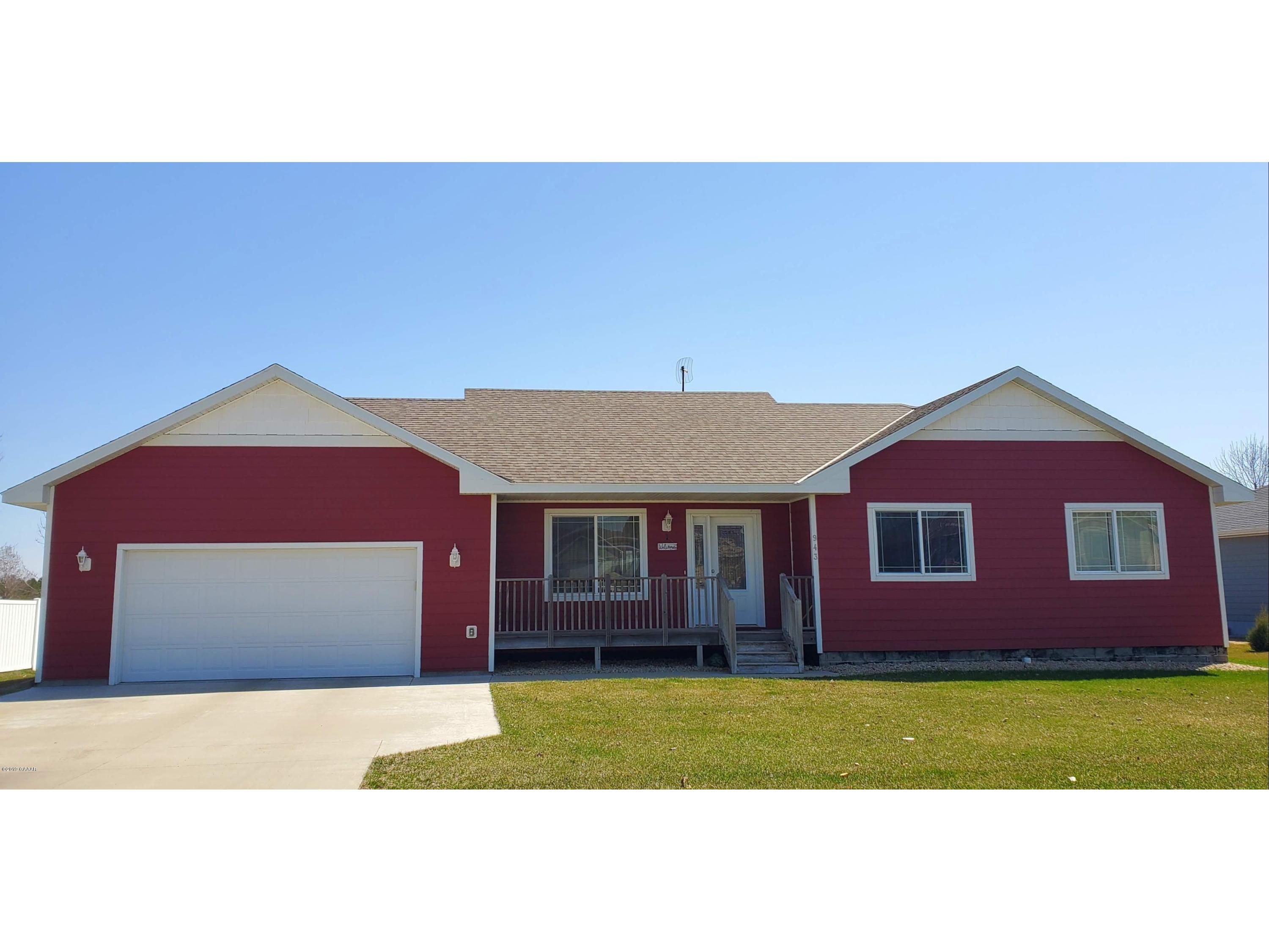 943 Abbygail Drive Nw Alexandria Mn 56308 Mls 10 27039 Edina Garage 943 Abbygail Drive Nw Alexandria Mn 56308 10 27039 Image1