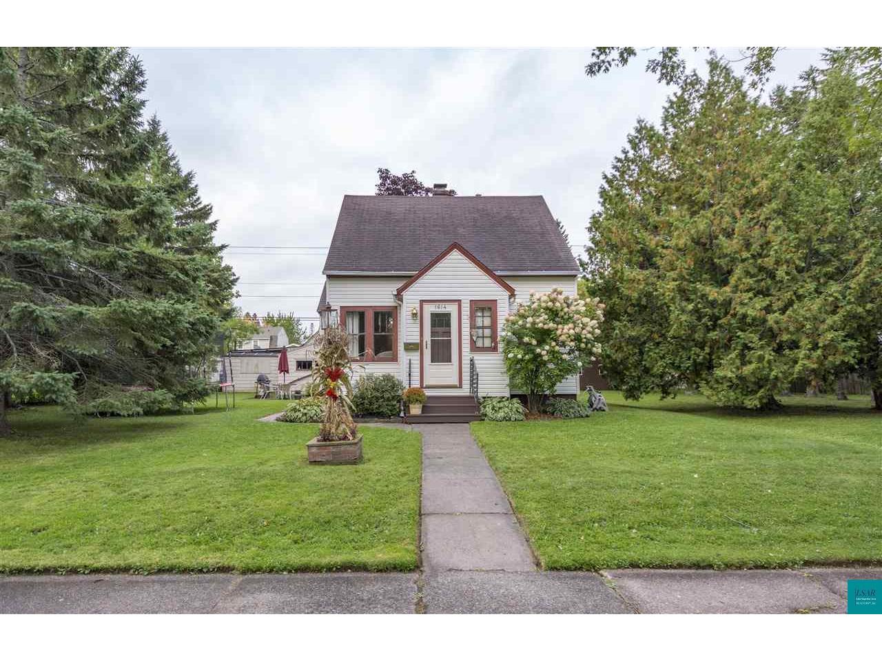 1614 E 4th St Superior WI 54880 6078997 image1