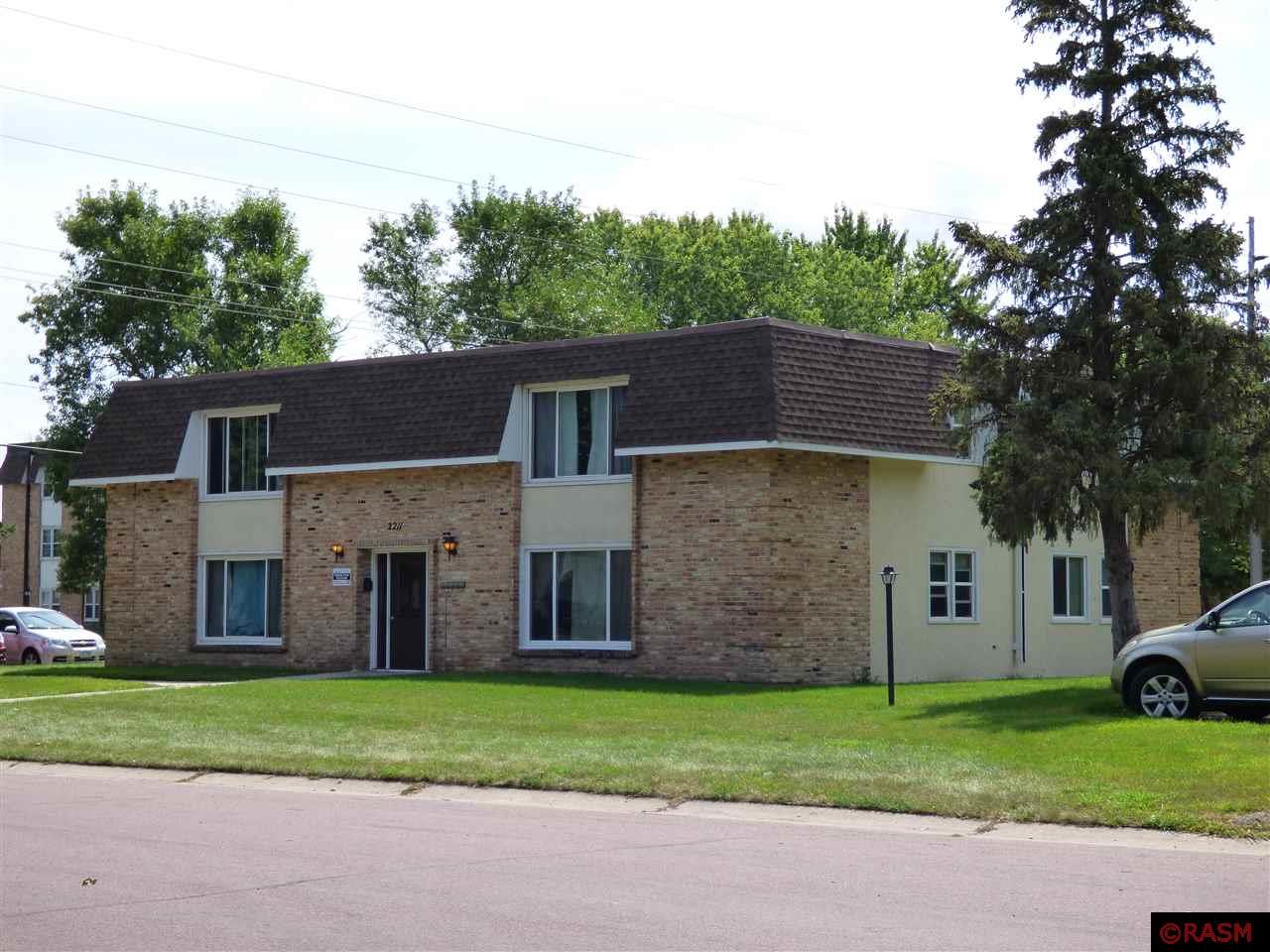 2219 Marwood Drive, Mankato, MN 56001 | MLS: 7022060 | Edina Realty