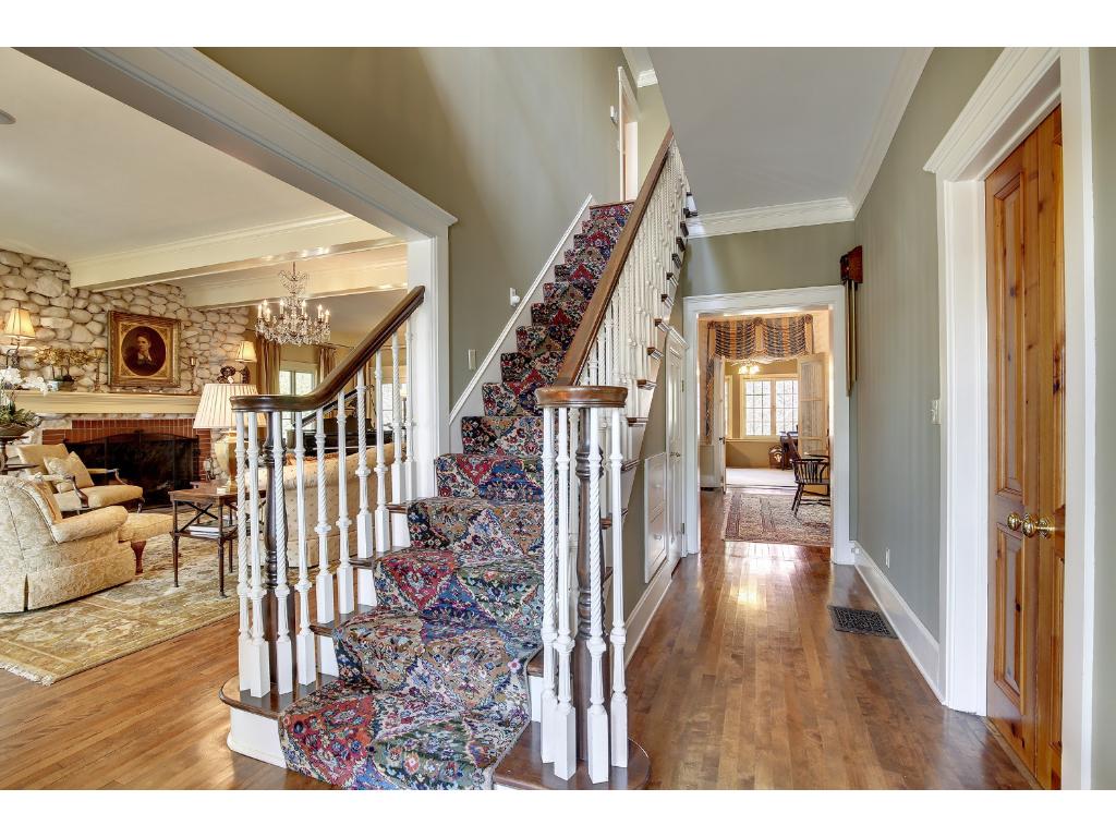 128 Dellwood Avenue, Dellwood, MN 55110 MLS 4789286 Edina Realty