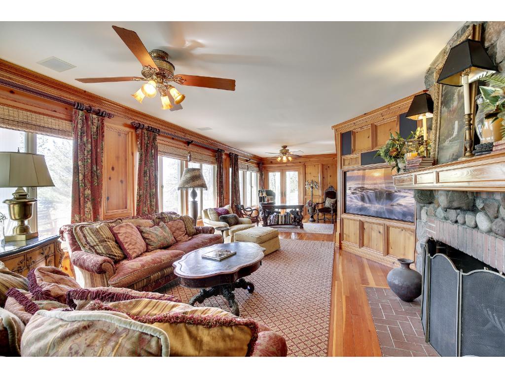 128 Dellwood Avenue, Dellwood, MN 55110 MLS 4789286 Edina Realty