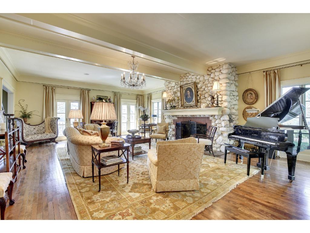 128 Dellwood Avenue, Dellwood, MN 55110 MLS 4789286 Edina Realty