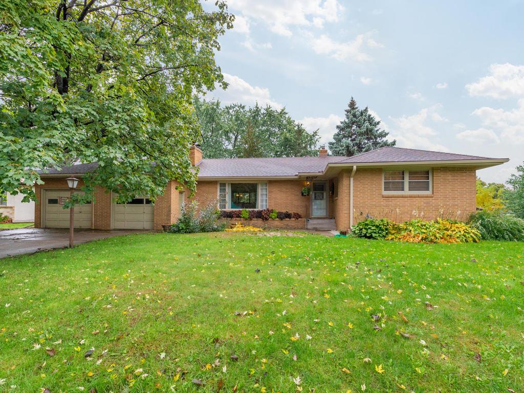 2223 Earl Lane South Saint Paul MN 55075 5012111 image1