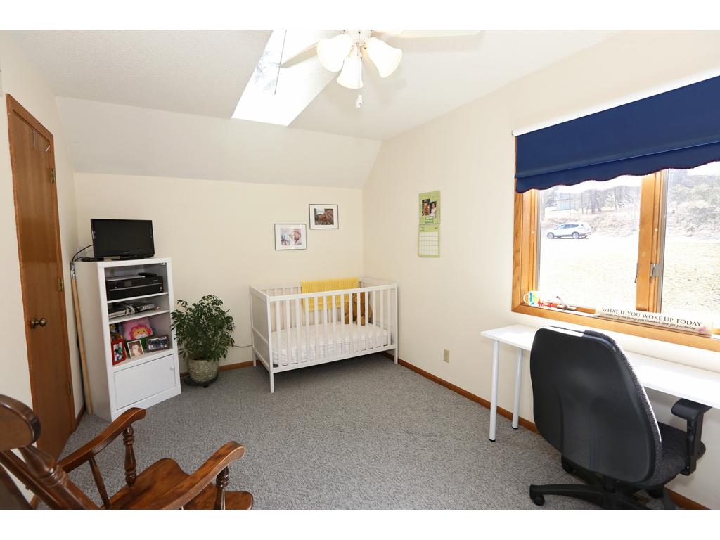 23269 Lofton Court N Scandia Mn 55073 Mls 4807864 Edina Realty Upper Level Bedroom 2