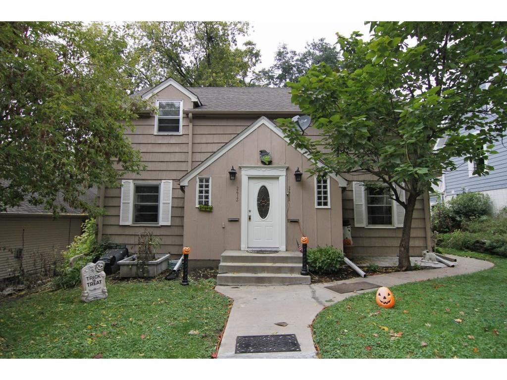 2411 2413 Bourne Avenue Saint Paul MN 55108 5013987 image1