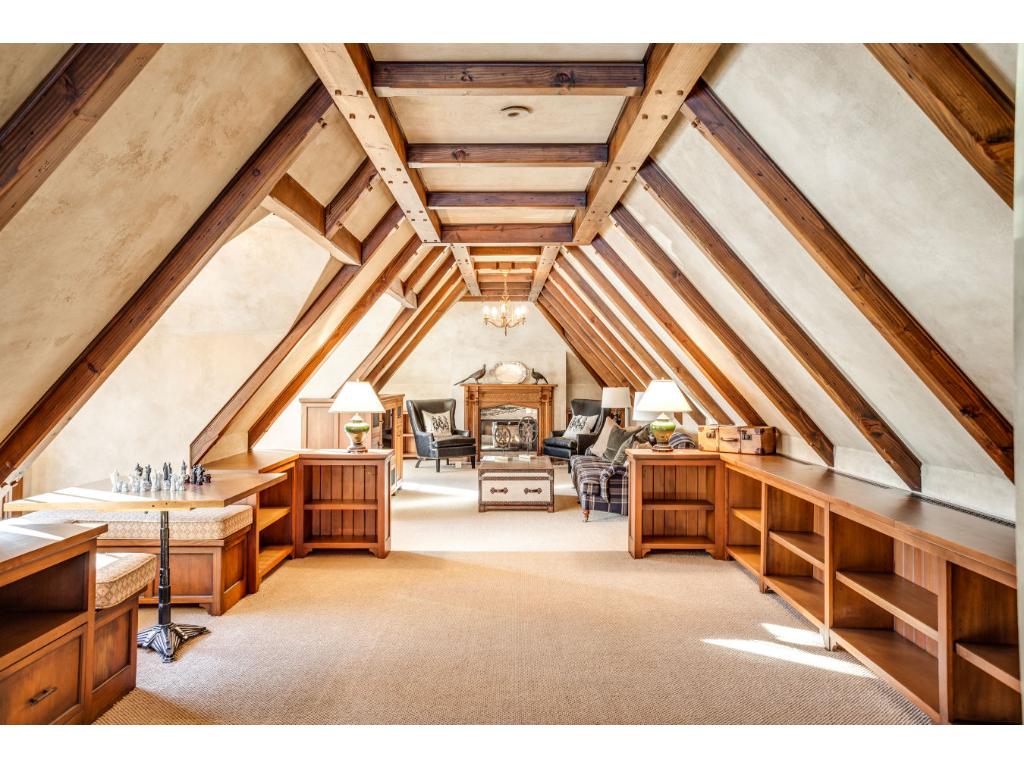 2424 W Lake Of The Isles Parkway, Minneapolis, MN 55405 MLS 4796870