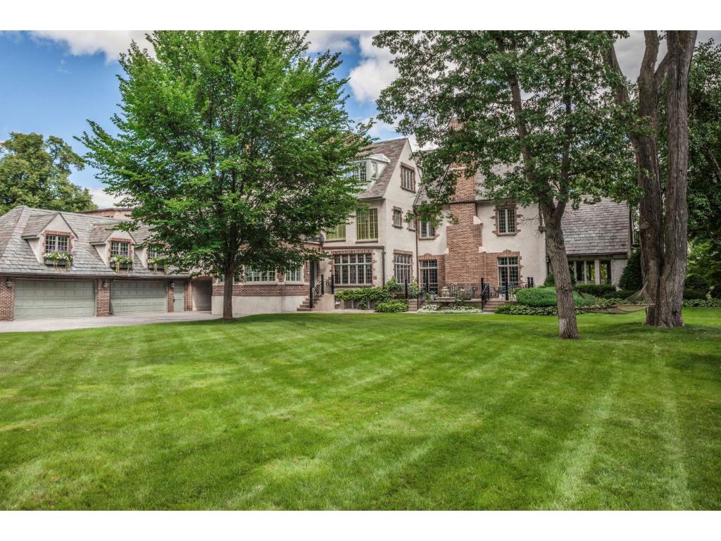 2424 W Lake Of The Isles Parkway, Minneapolis, MN 55405 MLS 4796870