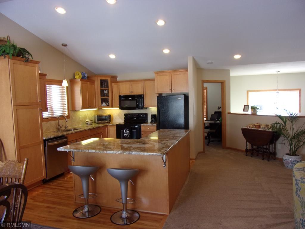 2667 Flagstone Lane Nw Rochester Mn 55901 Mls 5148605 Edina