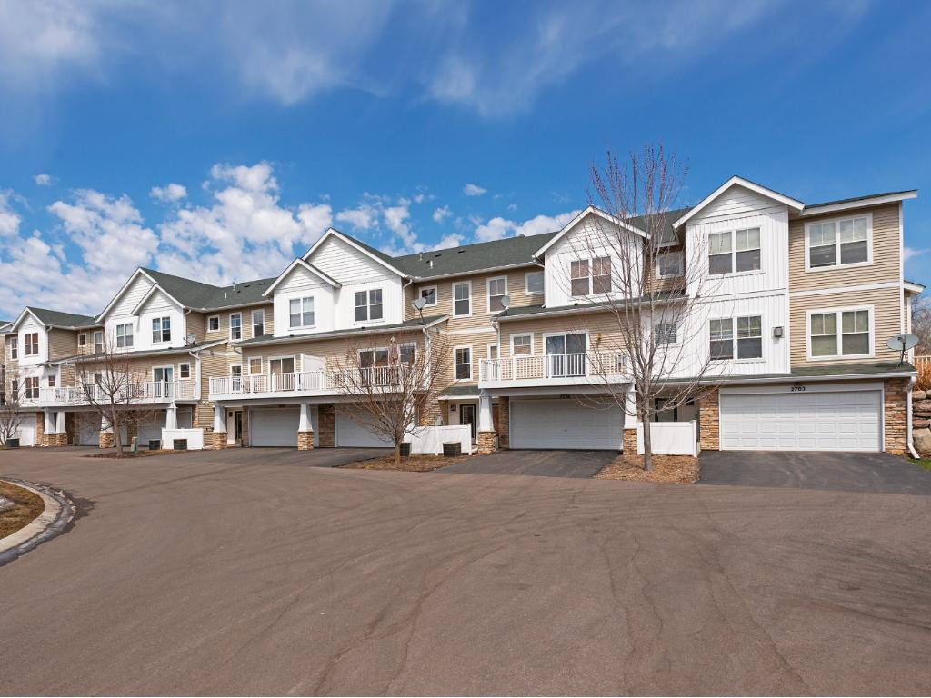 2697 New Century Lane Maplewood MN 55119 4945172 image1