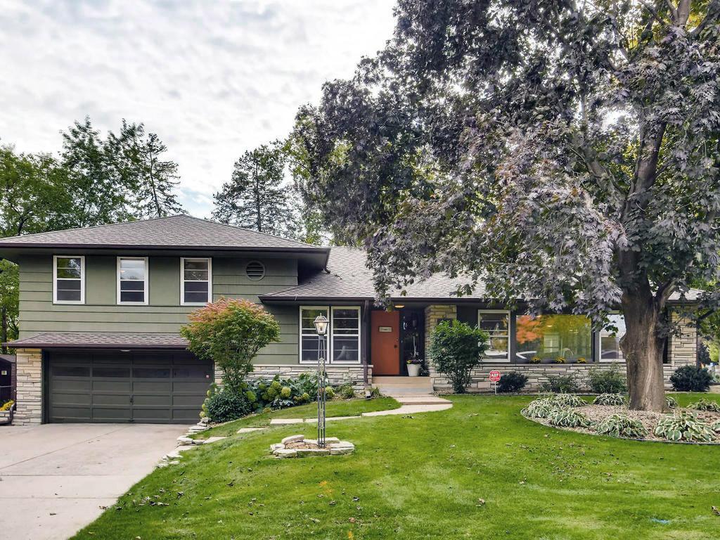 Singles in hopkins minnesota