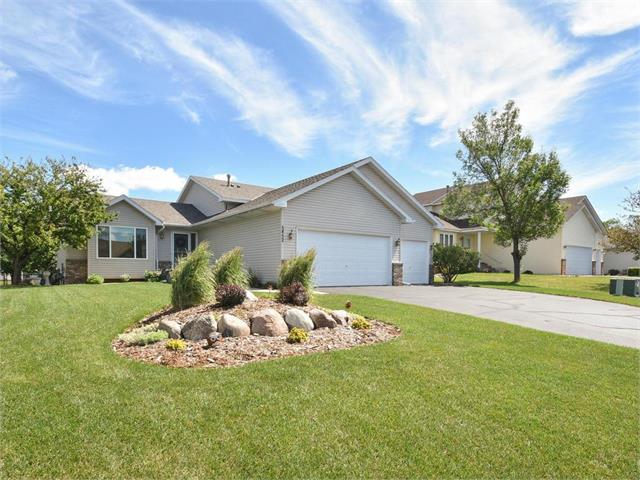 5101 Kings Circle N Brooklyn Park Mn 55443 Mls 5218055 Edina 5452 Kings Circle N Brooklyn Park Mn 55443