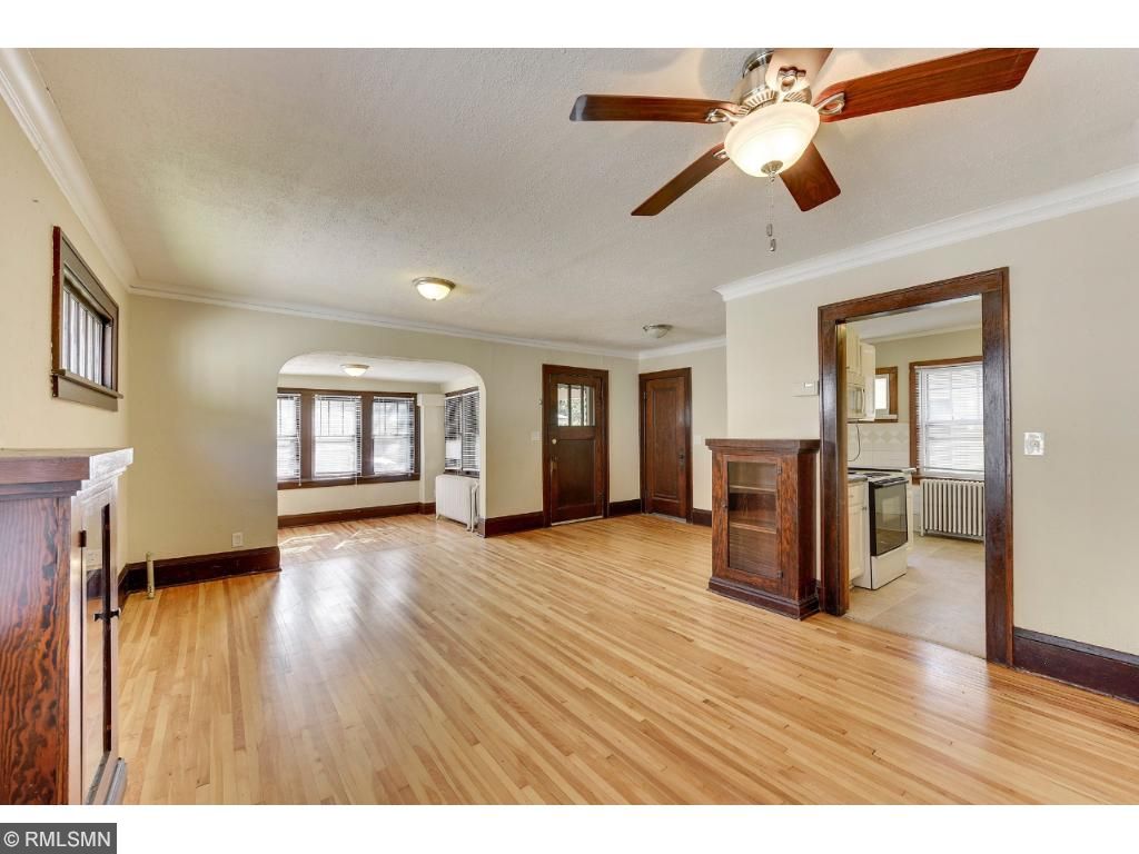 581 Pascal Street N Saint Paul Mn 55104 Mls 4871536 Edina Realty