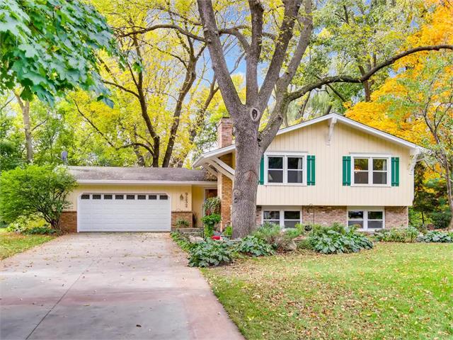 9232 Cedar Forest Road Eden Prairie MN 55347