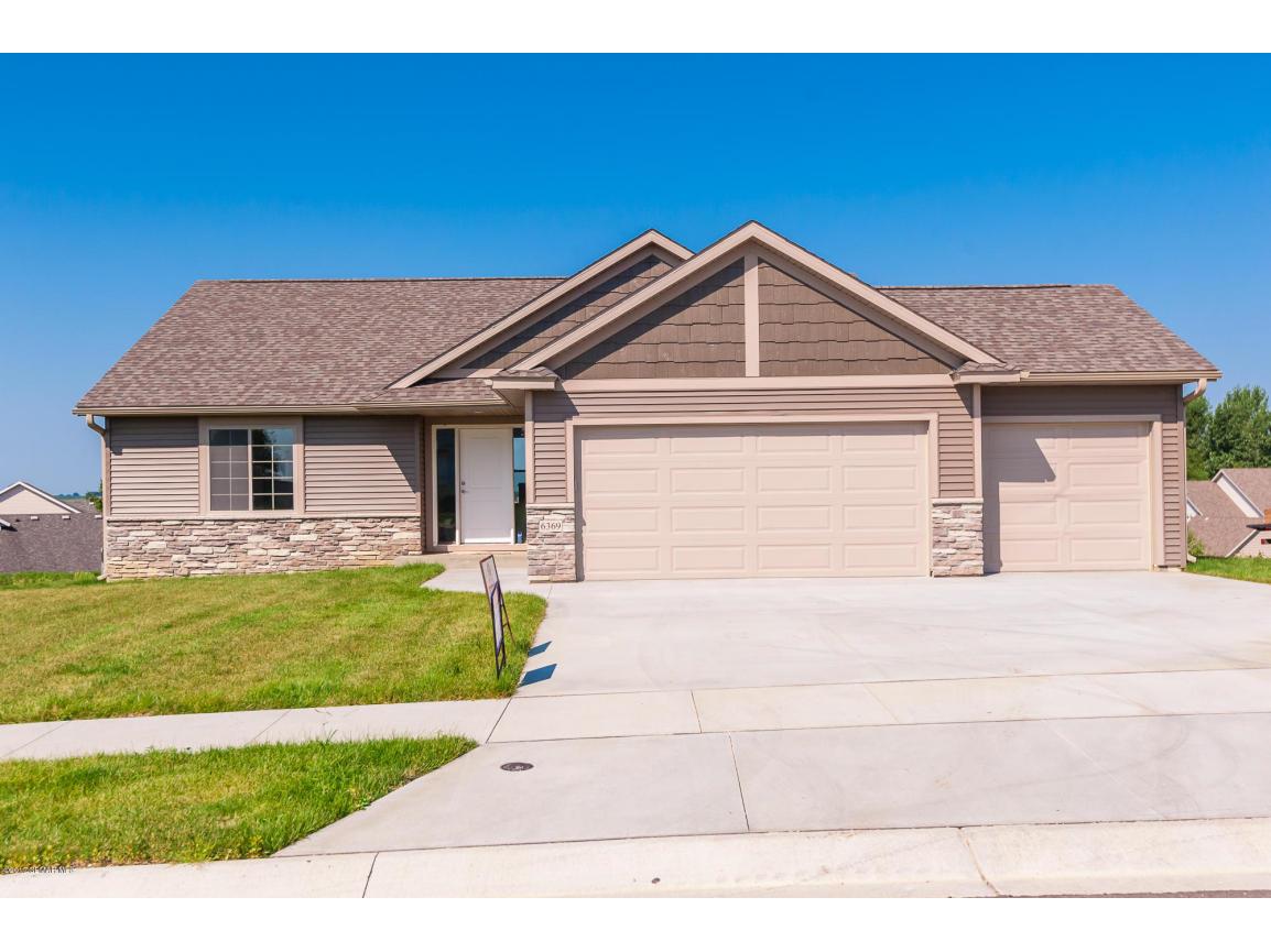 6369 Fairway Drive Nw Rochester Mn 55901 Mls 4077163 Edina Realty Dsc 0268