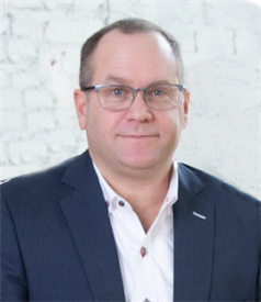 Realtor profile photo