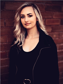 Realtor profile photo