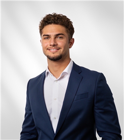 Realtor profile photo